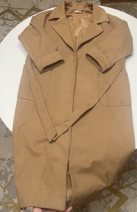 ПРОДАМ стильное теплое пальто