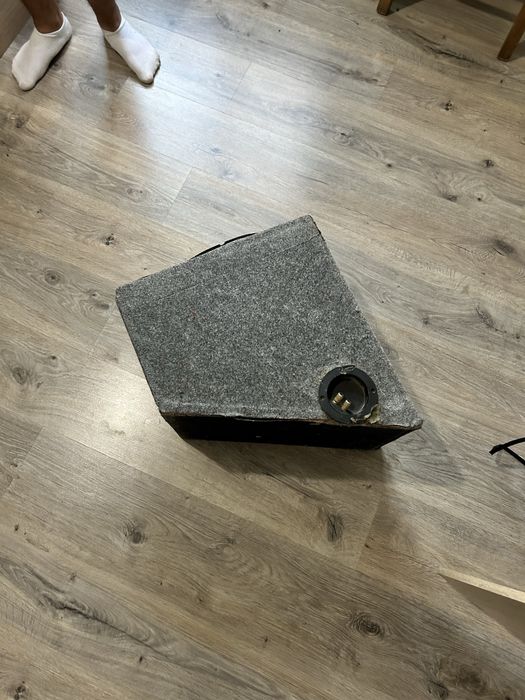 Продавам усилвател Harman Kardon AVR 460 bass kasa  Harman kardon 300 w  subwoofer на Ground zero 350 w