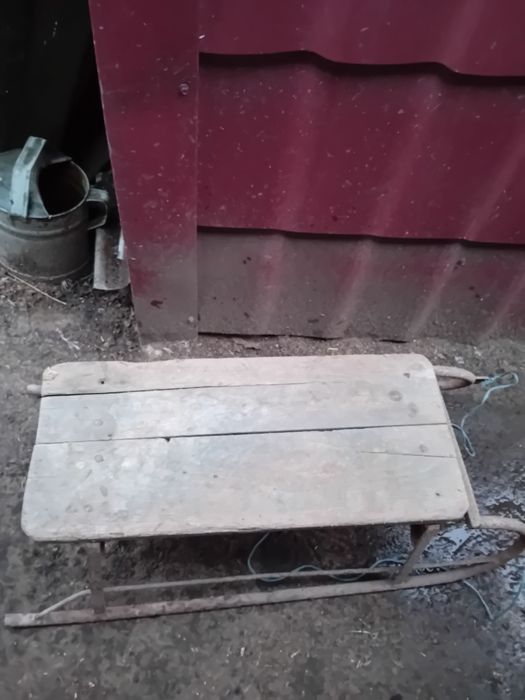 Vând Sanie pentru copii