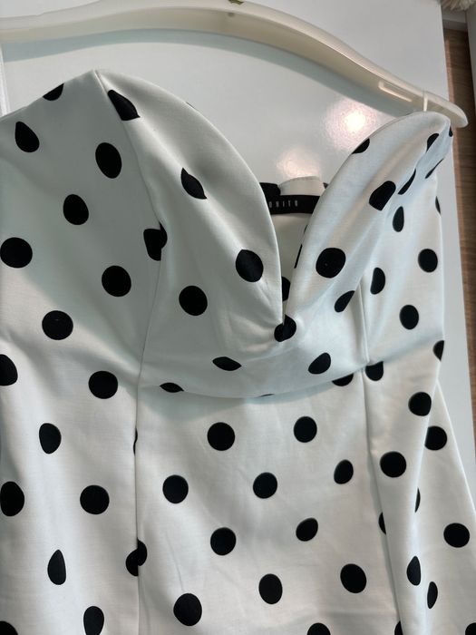 Чисто нова рокля