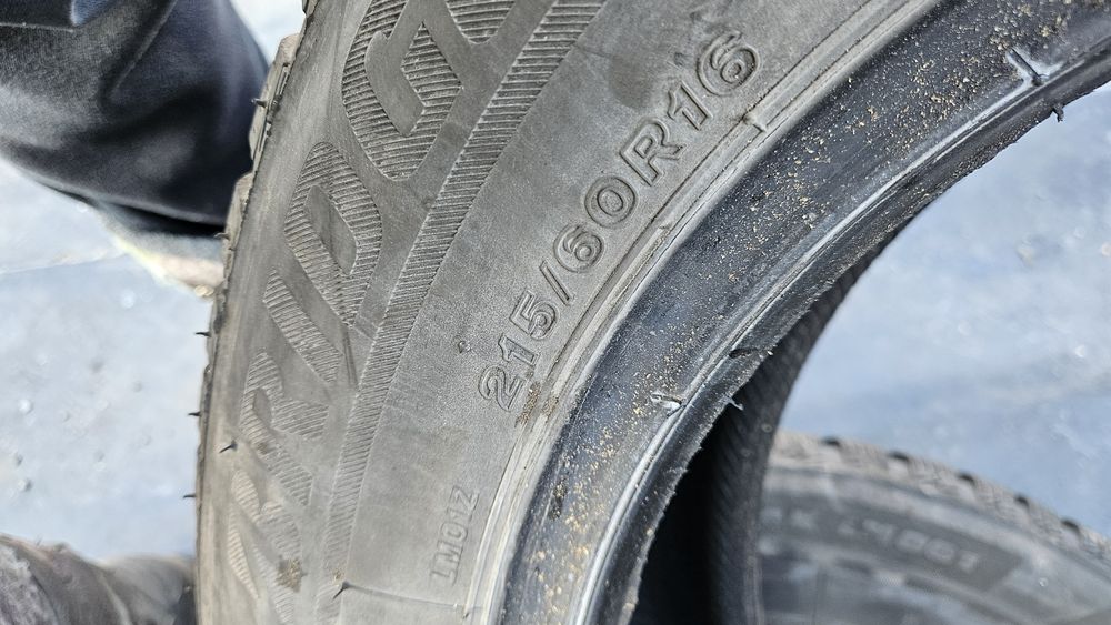 2бр гуми 215 60 16 дот 20 бриджстоун