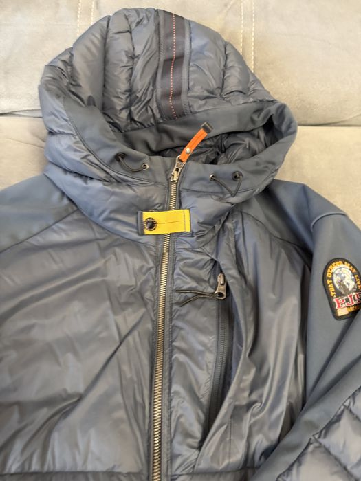 Продам микро пуховик Parajumpers