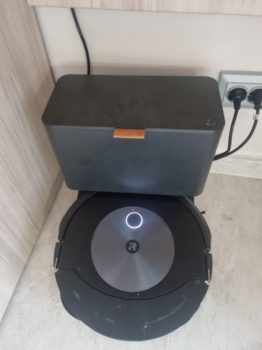 Продавам Irobot Roomba Combo J7+