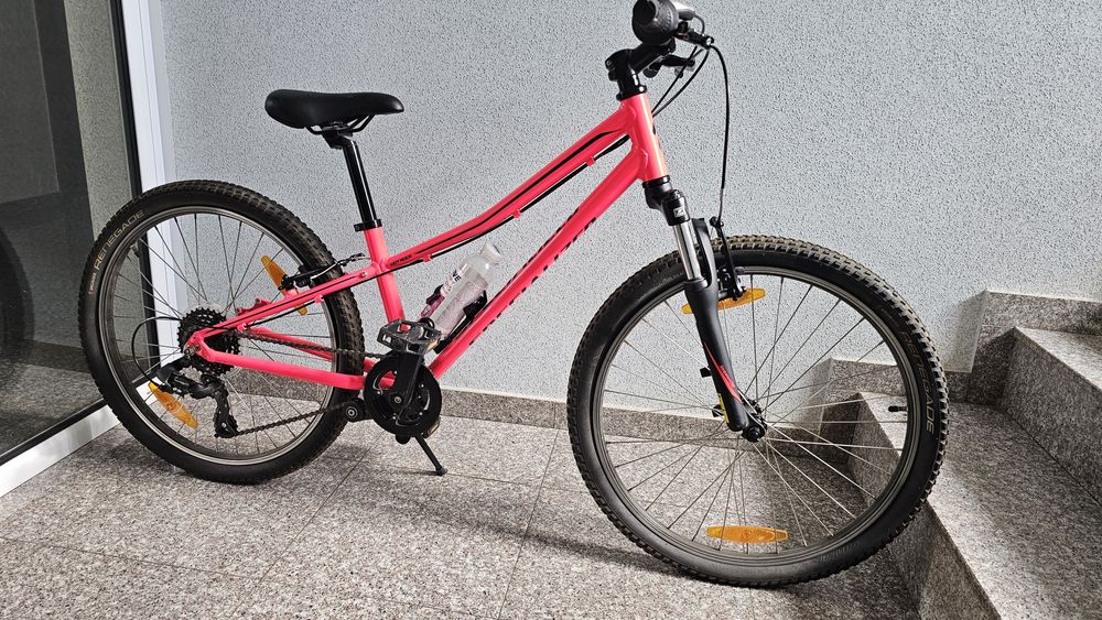 Дамски /детски велосипед Specialized HotRock 26'
