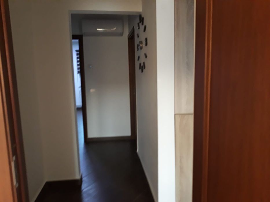 Vand apartament 3 camere etaj 4/4 vis-a-vis Dedeman