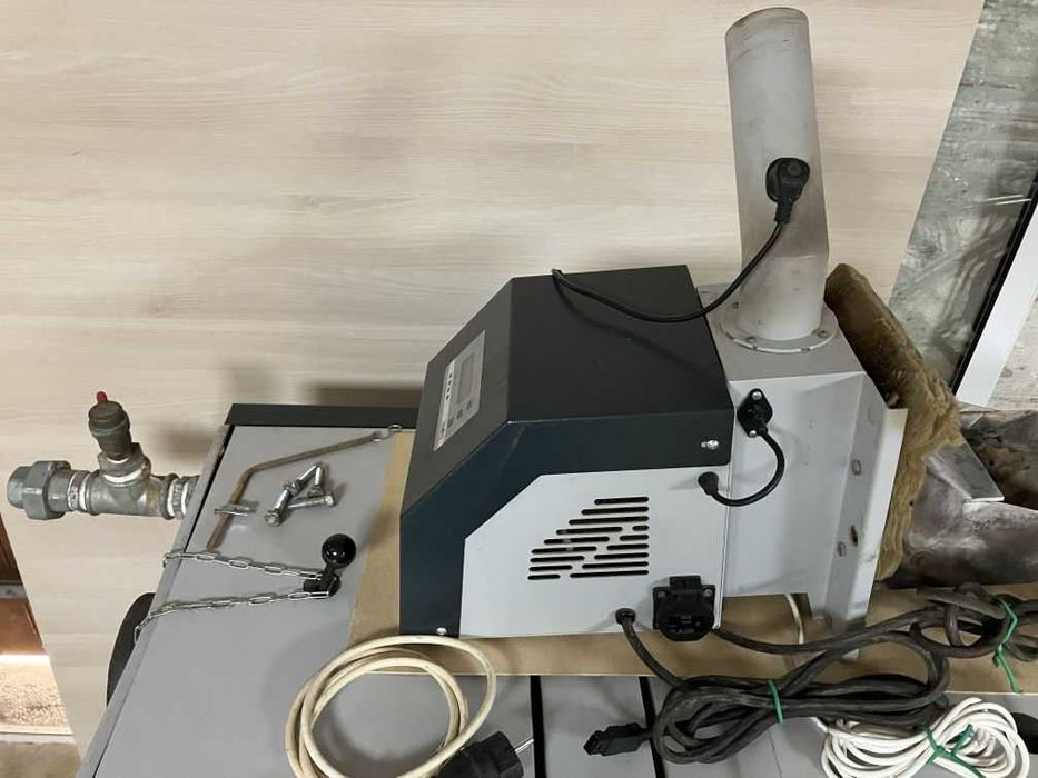 Пелетен (комбиниран) котел Bisolid SI35D (35kW) – комплект