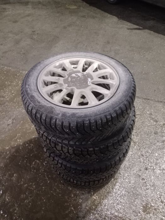 Запчасти на машину..