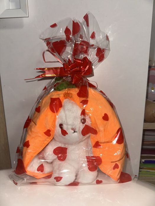 Iepuraș de pluș adorabil!