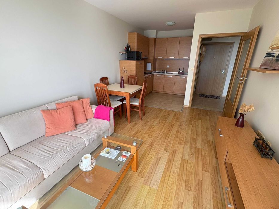 Продава се Двустаен апартамент в Свети Влас - 67 кв.м за 8906 €/кв.м - Снимка #11