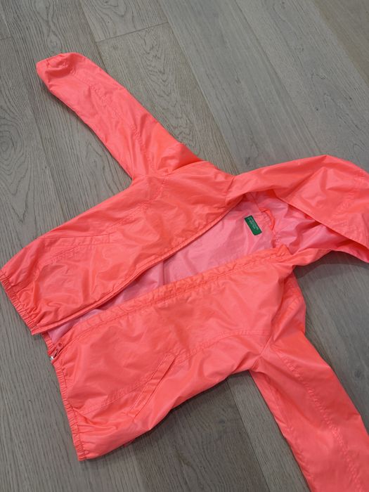Яке/ ветровка Benetton 7-8 години
