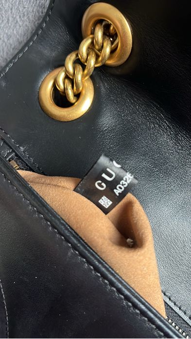 Genta gucci detalii in privat