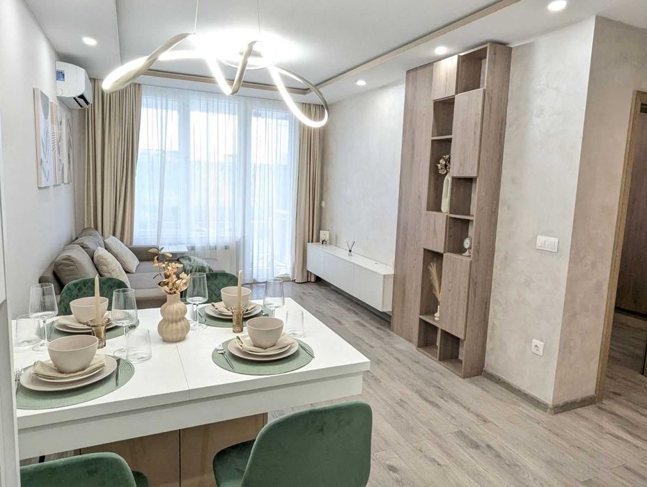 Продава се Тристаен апартамент в София, Малинова долина - 84 кв.м за 1882 €/кв.м - Снимка #1