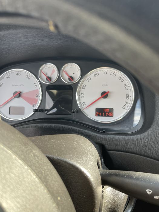 Peugeot 302cc 20 бензин 2005 г 136 кс