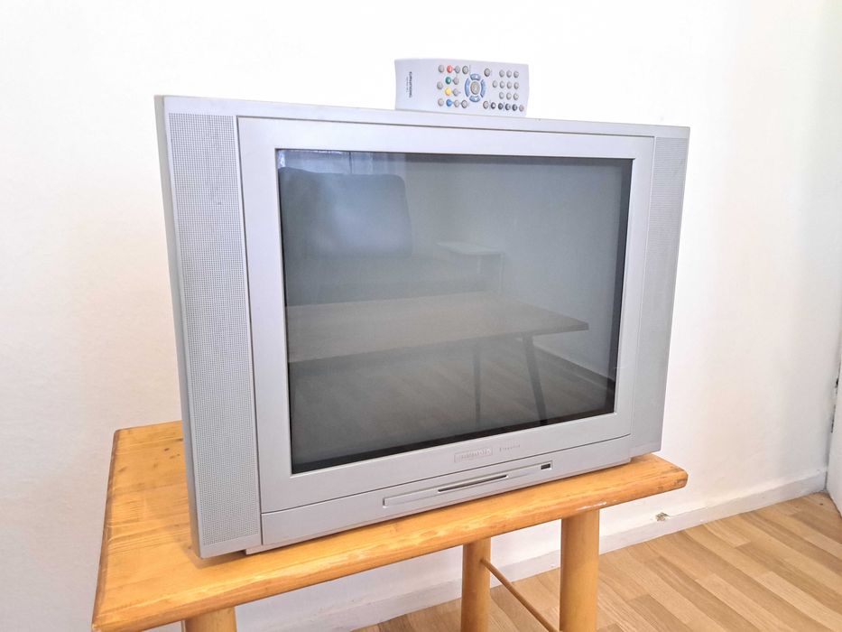 Телевизор GRUNDIG Elegance