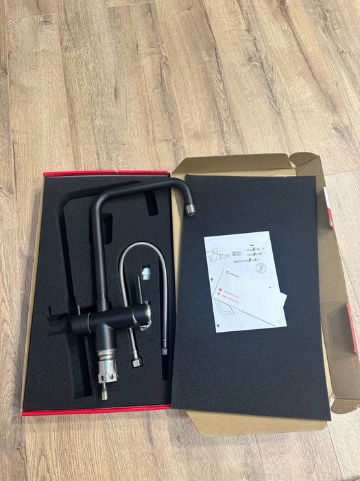 Продается кухонный кран хоффман