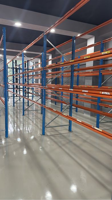 Rafturi metalice reglabile