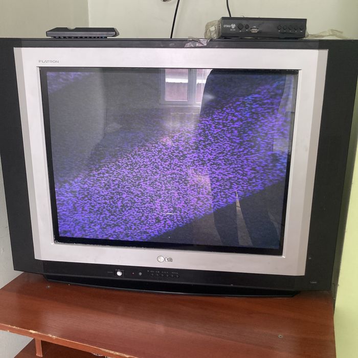 Продам телевизор недорого