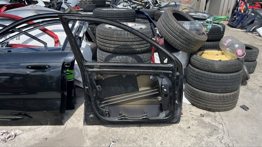 Предна лява врата Skoda Octavia 2