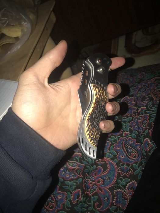 Ochiluvchi pichoq sotiladi