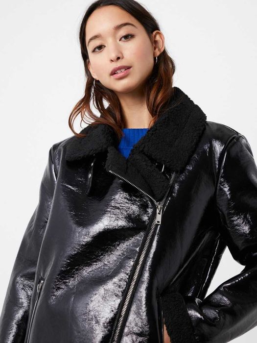 Дамско яке на NA-KD