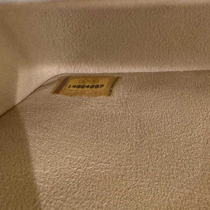 Geantă Chanel din Piele Bej / Crem, Poseta Chanel din Piele Caviar