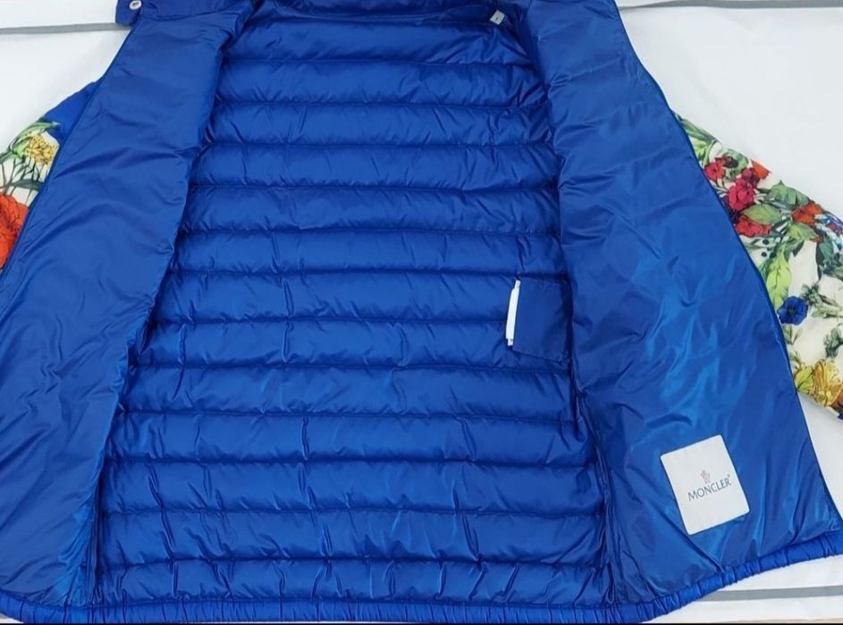 Женская куртка Moncler