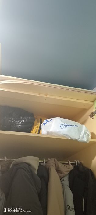 Детский шкаф +стол!