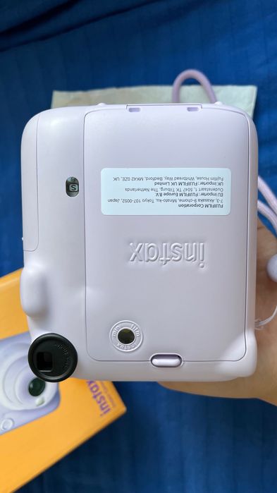 Fujifilm Instax Mini 12 — фиолетовая