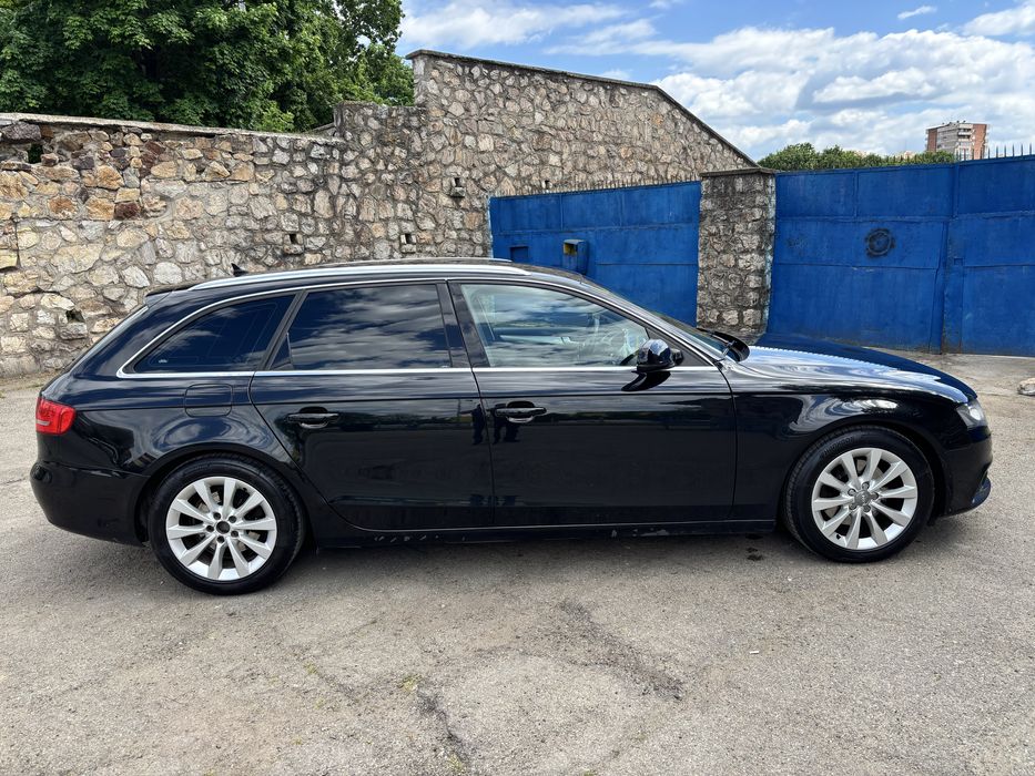 URGENT Vand sau schimb Audi A4 b8
