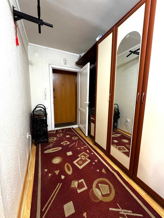 Продам квартиру р-н СКГУ