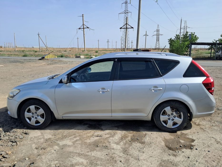 Машина kia ceed