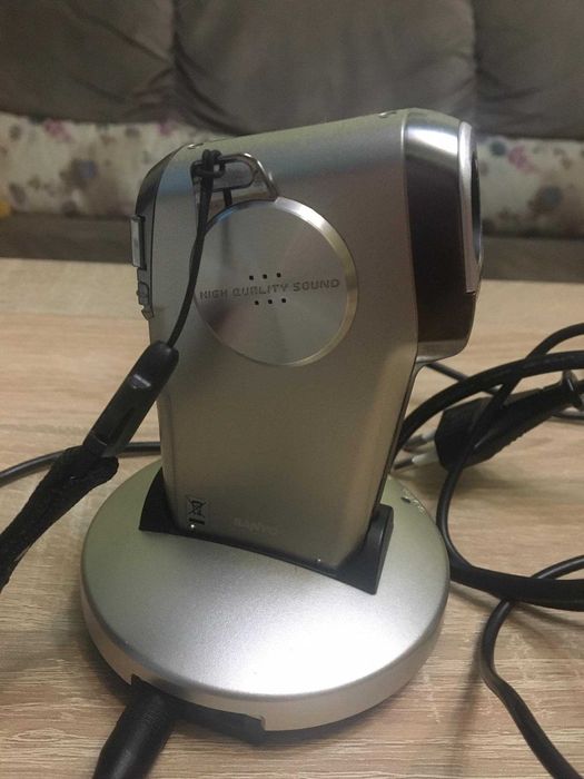 Камера Sanyo VPC-C6