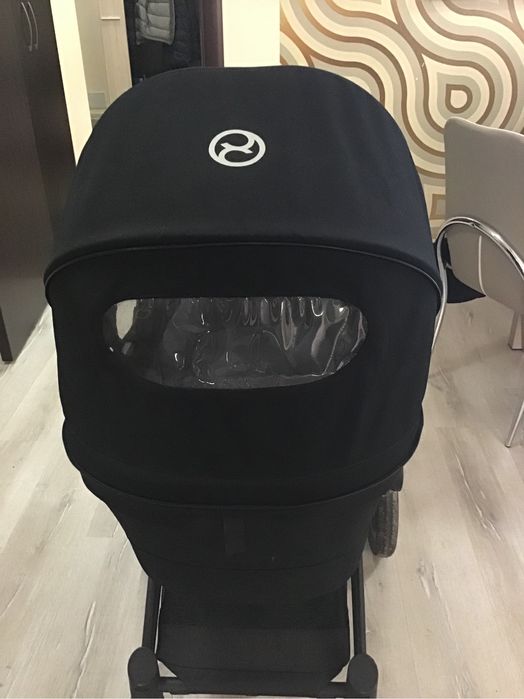 Детска количка Cubex Priam KOI и кош за новородено Cubex Platinium