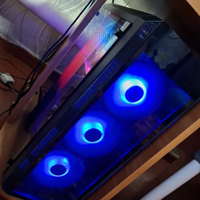 Продам корпус Delux Atom черный