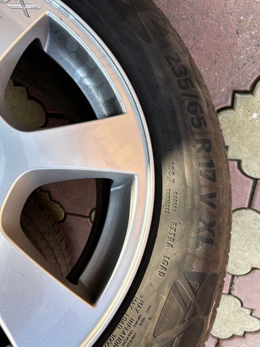 Jante Volvo cu cauciucuri  Continental  235/65R17