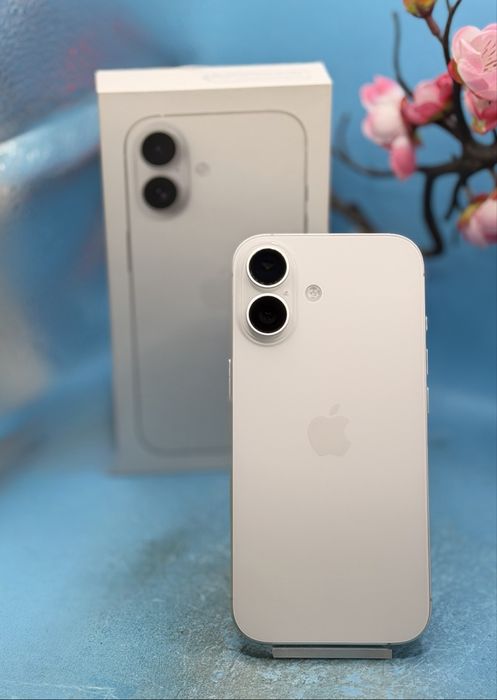 ГАРАНЦИОНЕН!!! Apple iPhone 17, 256GB, 5G, White