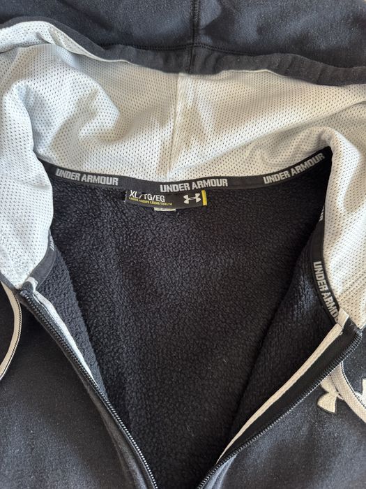 Мужские спортивные ветровки.