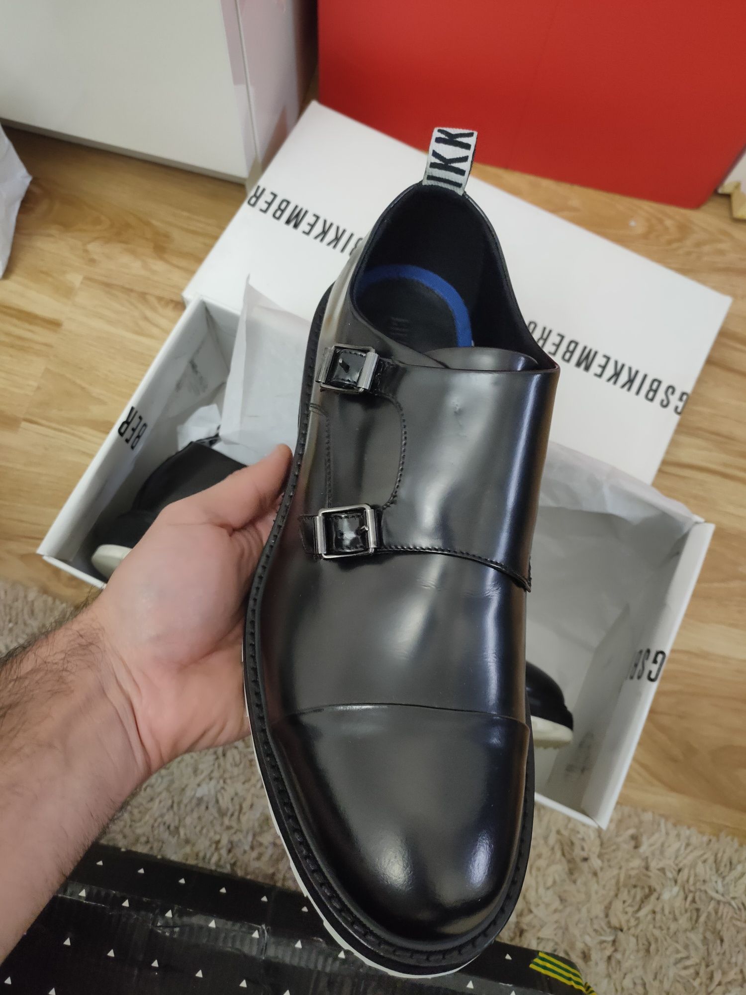 Pantofi Bikkembergs NOI negru alb 45 Alexandria OLX.ro