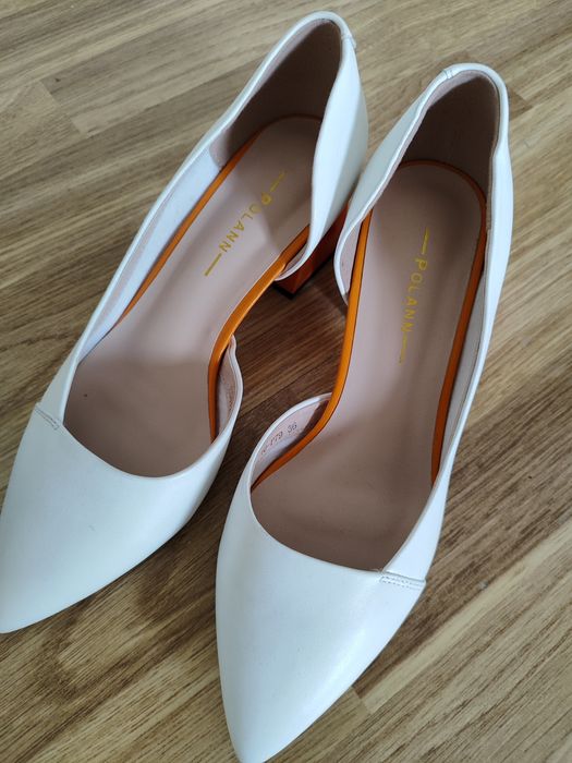 Туфли  белые лодочки