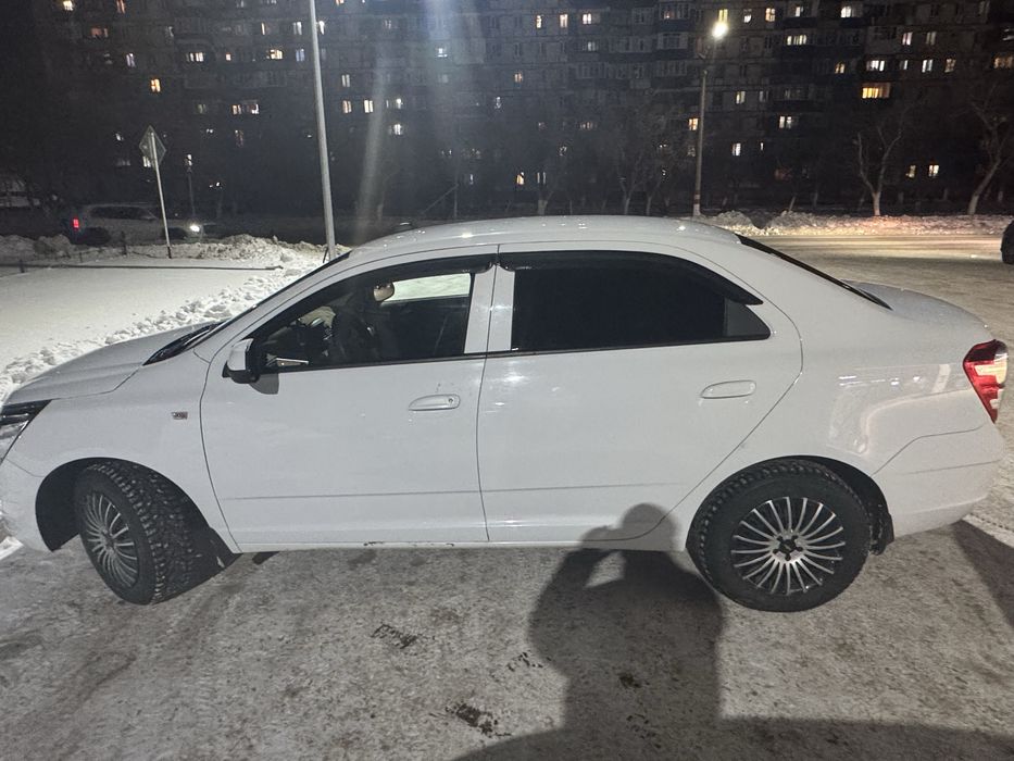 Продаеться автомобиль