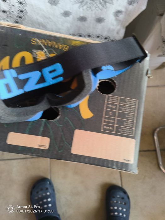 Ochelari moto ca si noi dupa cum se poate vedea si din foto