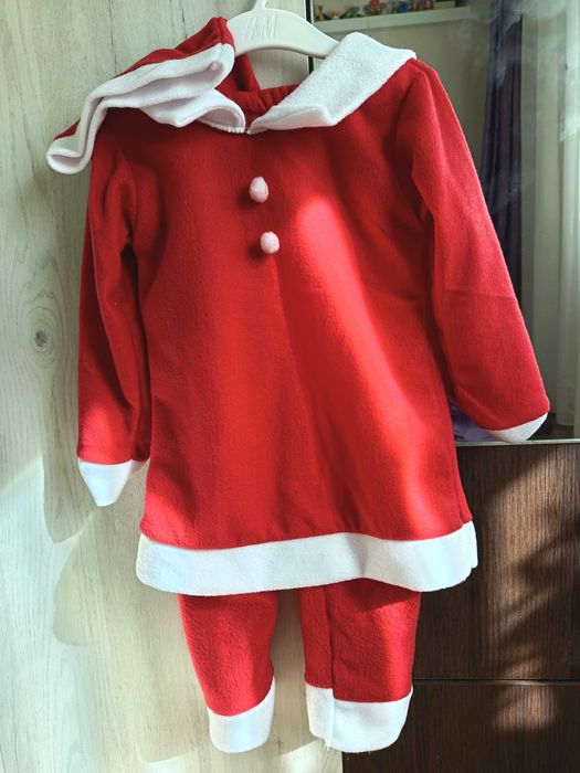 Costumas,, mos craciun,,