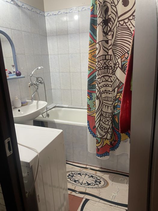 Sergeli 5 uy sotiladi