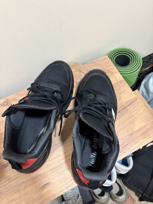 Разпродажба!!Jordan 4 и Addidas обувки