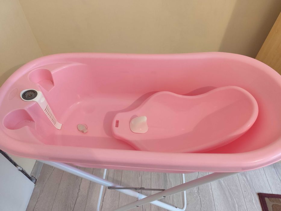 Вана за бебе  със стойка Lorelli