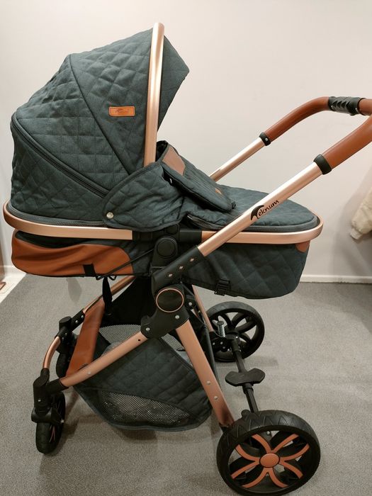 Продам коляску 3в1. сумка и дождевик