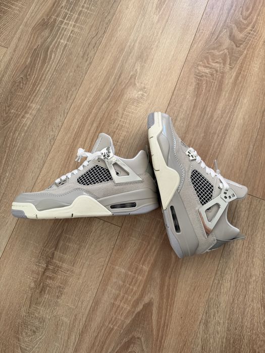 Jordan 4 Frozen Moments (Marimea 38)