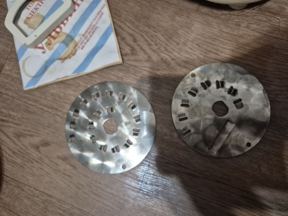 Продаю соковыжымалку Ульбинка