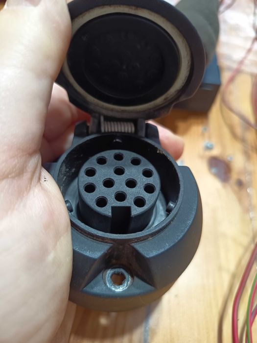 Електронно управление на теглич за audi A4 B 8.5