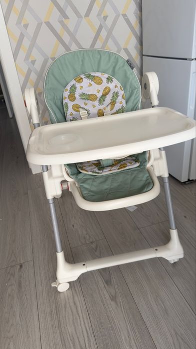 Продам дешево ilovi детский стул для кормления
